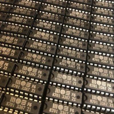 MOS/CSG 8701 clock generator for the Commodore 64 (New Old Stock)